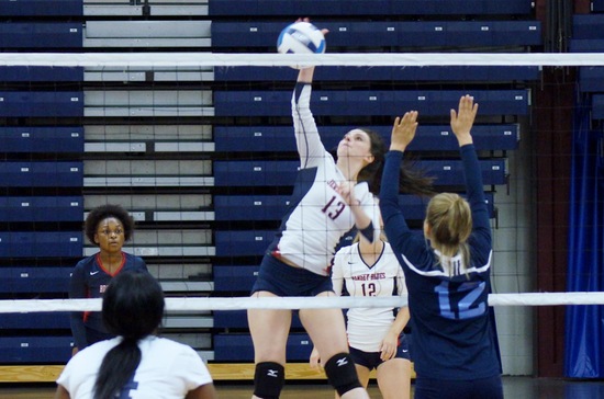 Women's Volleyball Takes Down Raritan Valley Lions In Four Sets