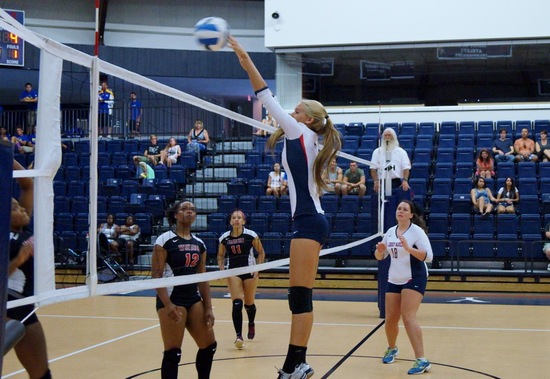 Women's Volleyball Falls To Union County College In GSAC Match-Up